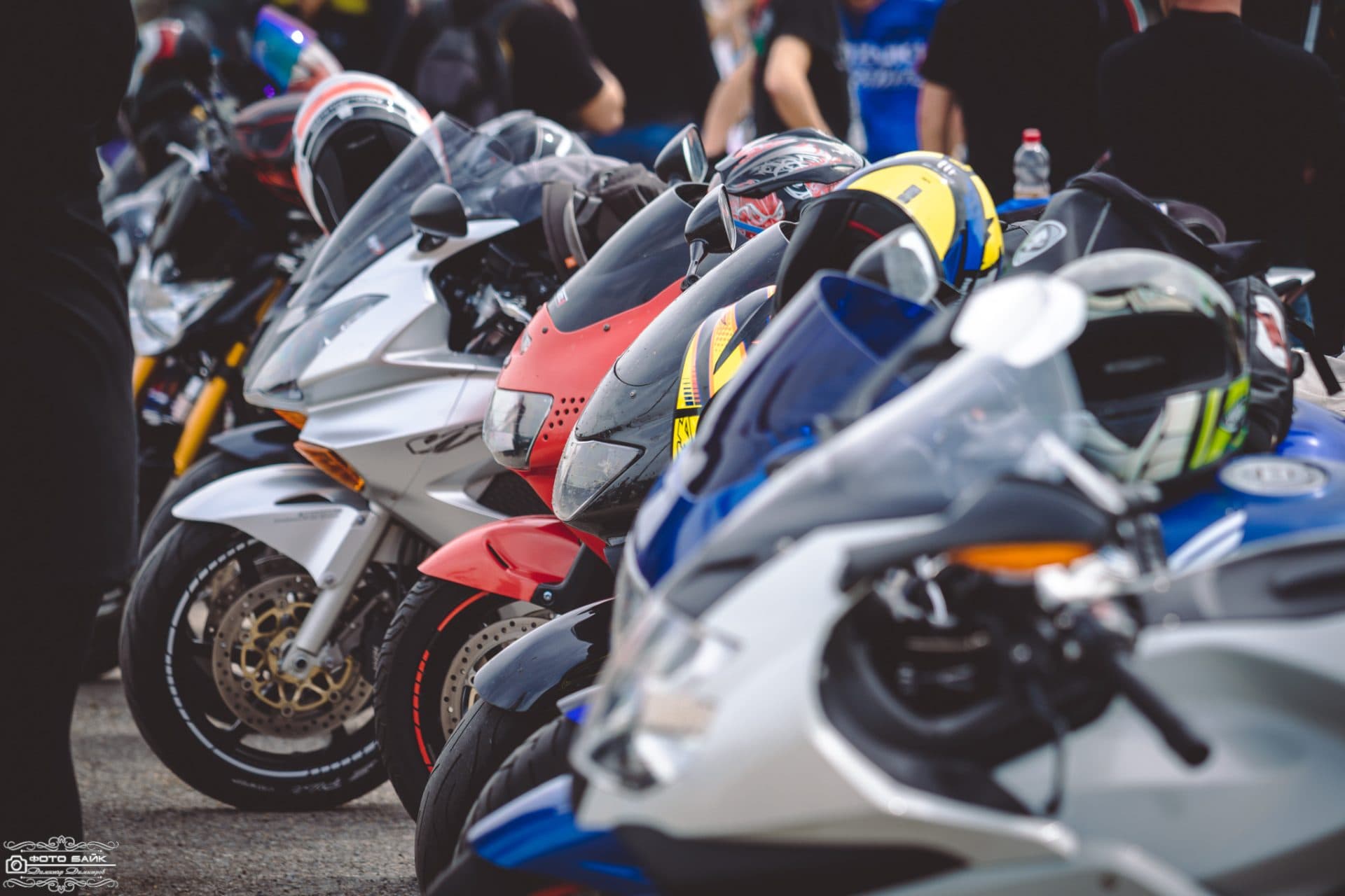 Благотворително стънд шоу 28