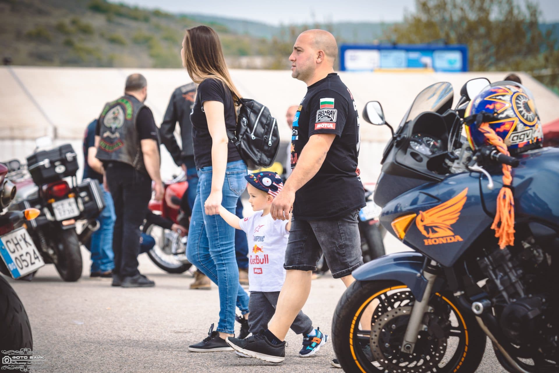 Благотворително стънд шоу 35