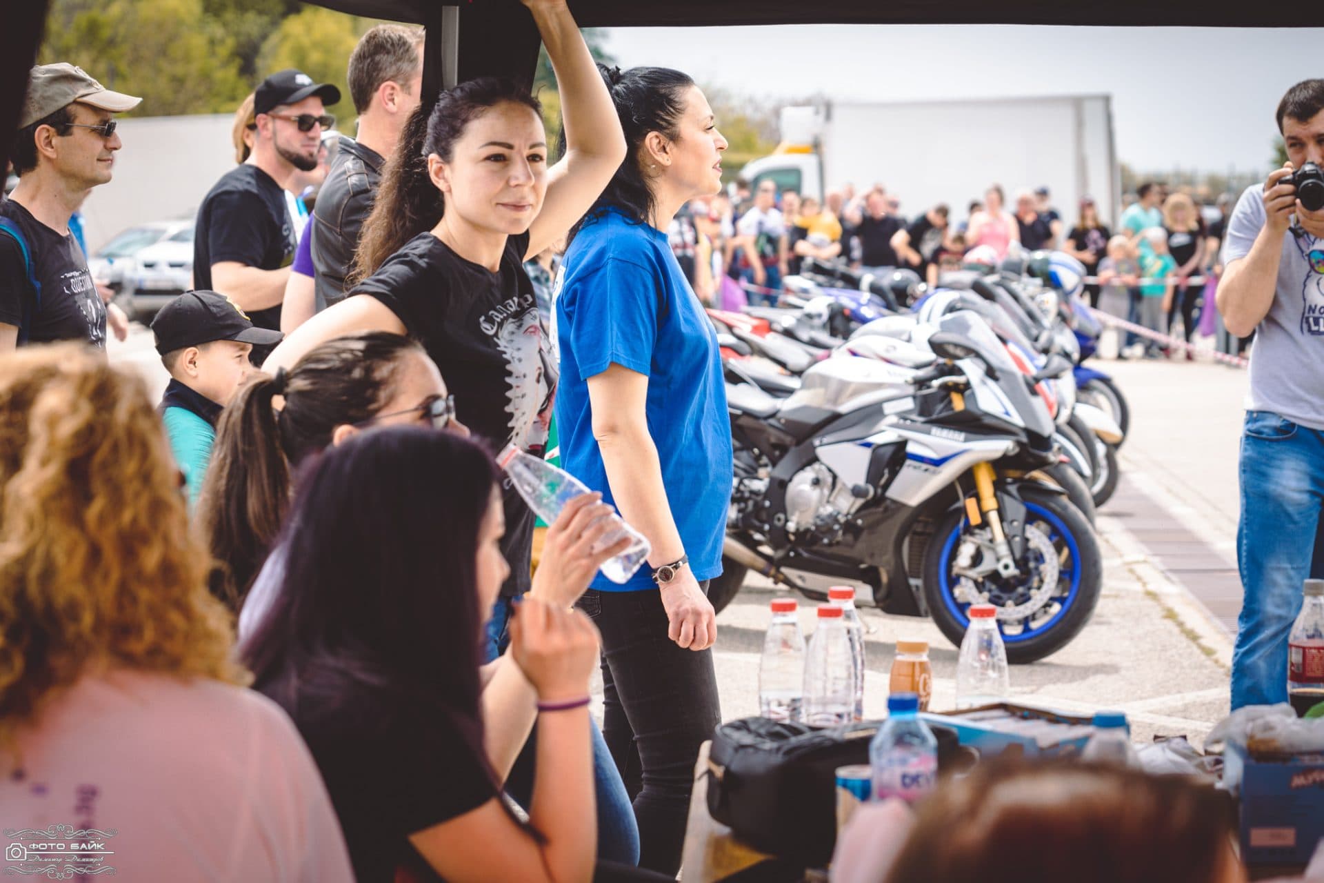 Благотворително стънд шоу 46