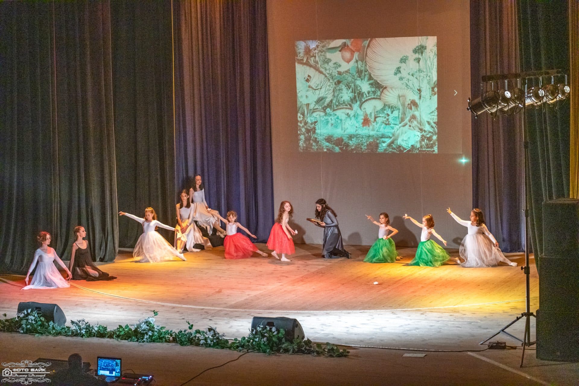 Спектакъл Тайните На Нощта 30