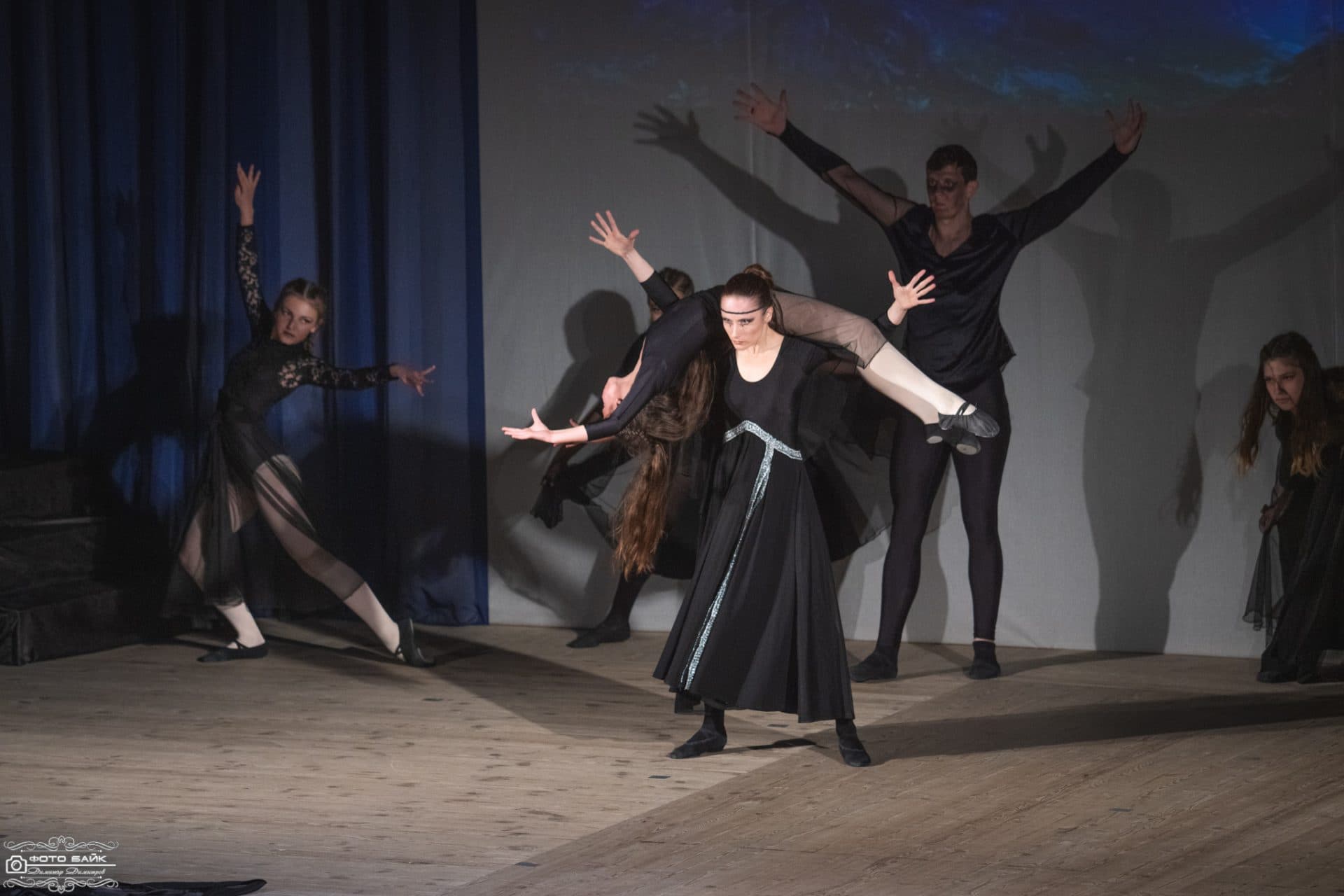 Спектакъл Тайните На Нощта 35