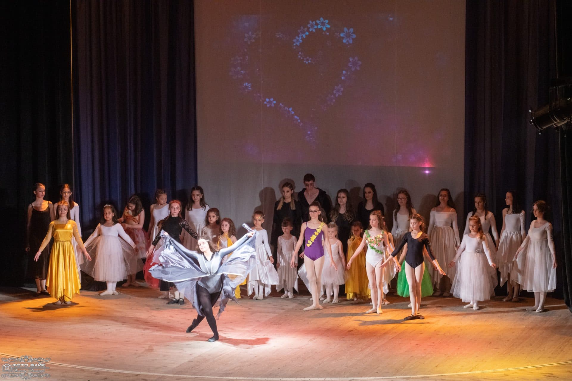 Спектакъл Тайните На Нощта 48