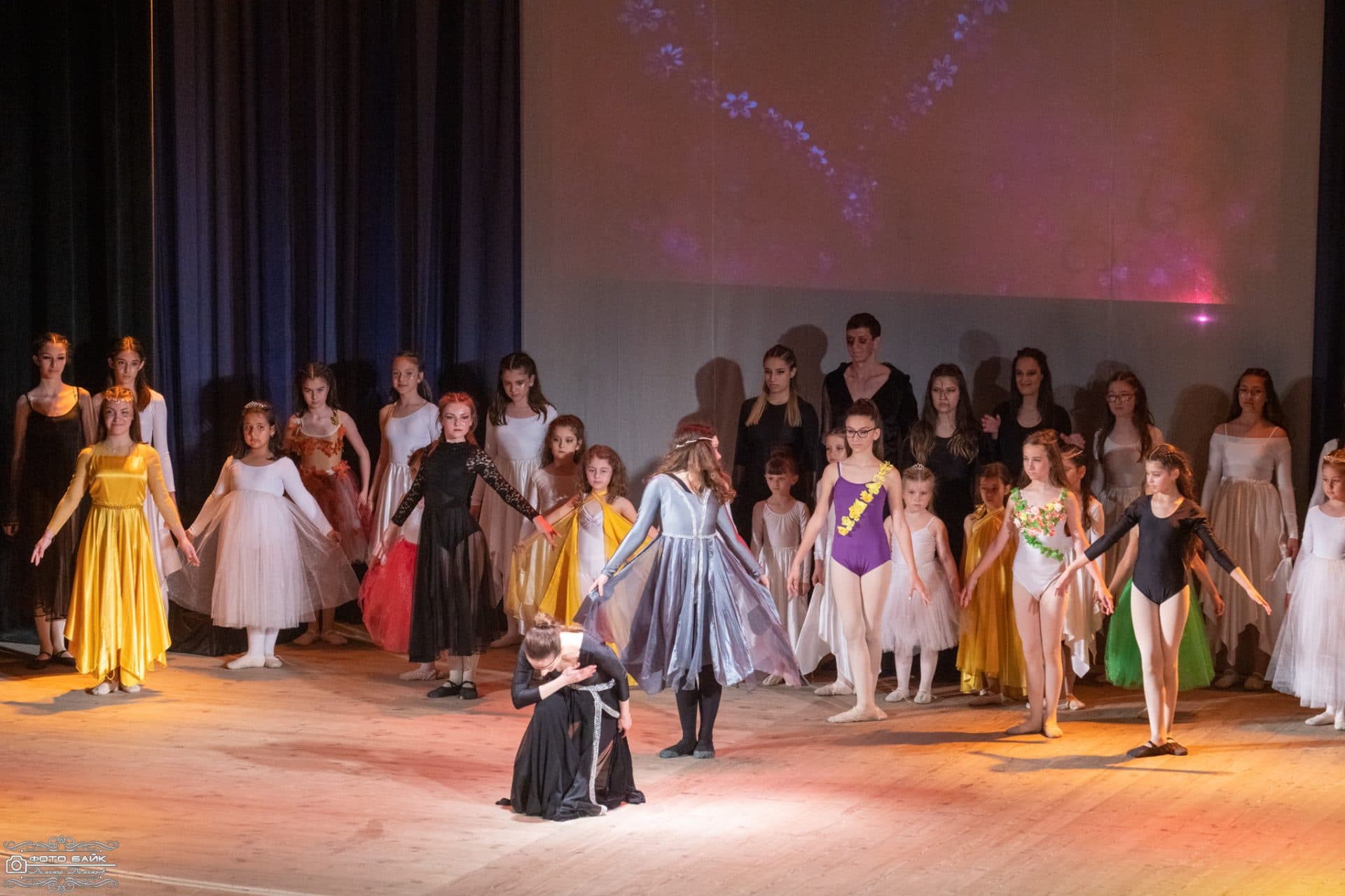 Спектакъл Тайните На Нощта 51