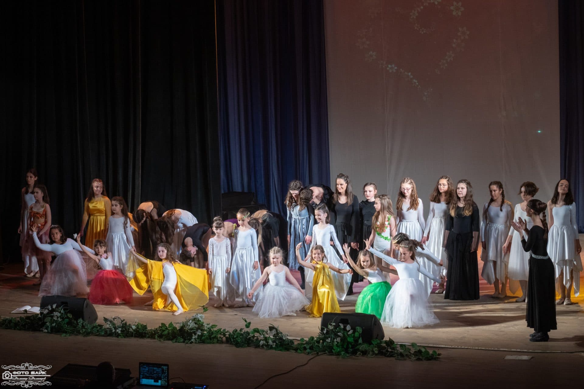 Спектакъл Тайните На Нощта 53