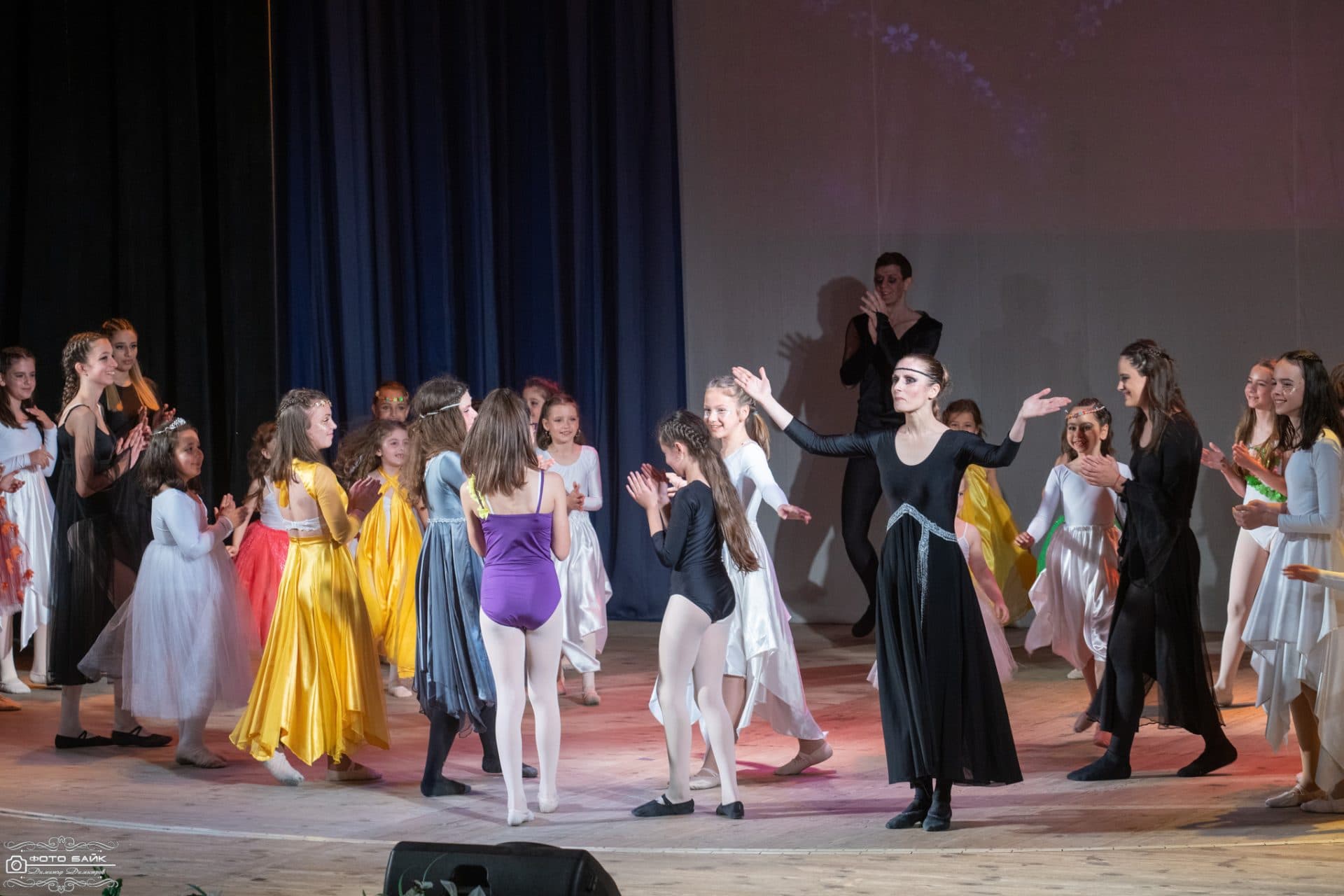 Спектакъл Тайните На Нощта 55