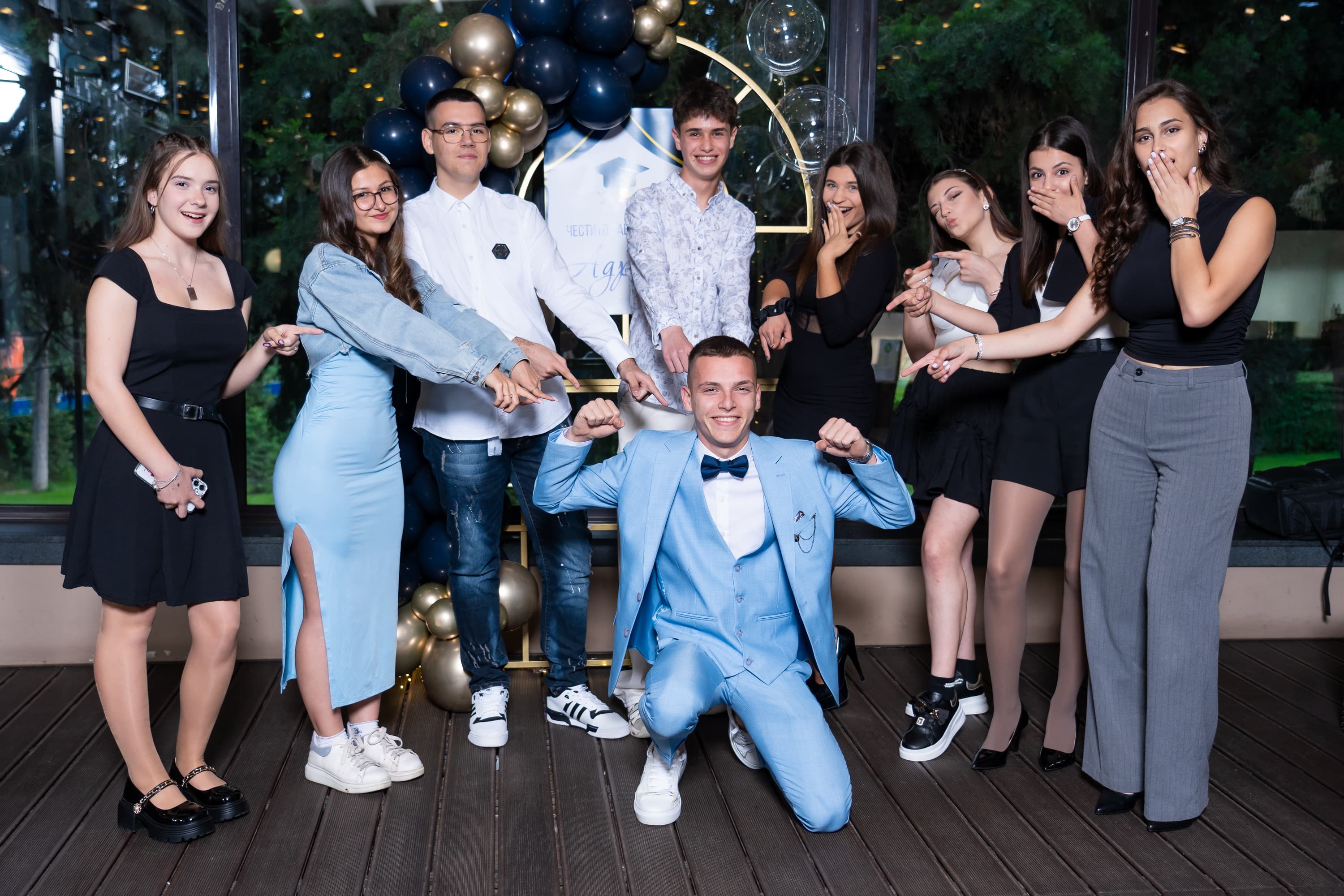 Абитуриентска фотография Адриан 5