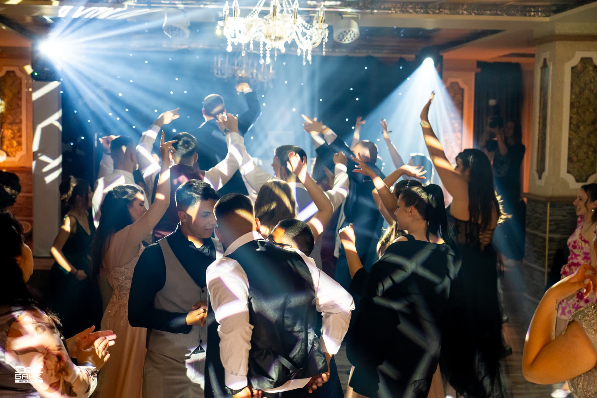 Абитуриентска фотография 150