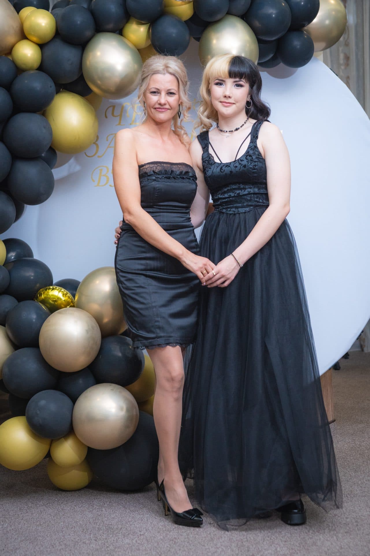 Абитуриентска фотография Ивайла 4