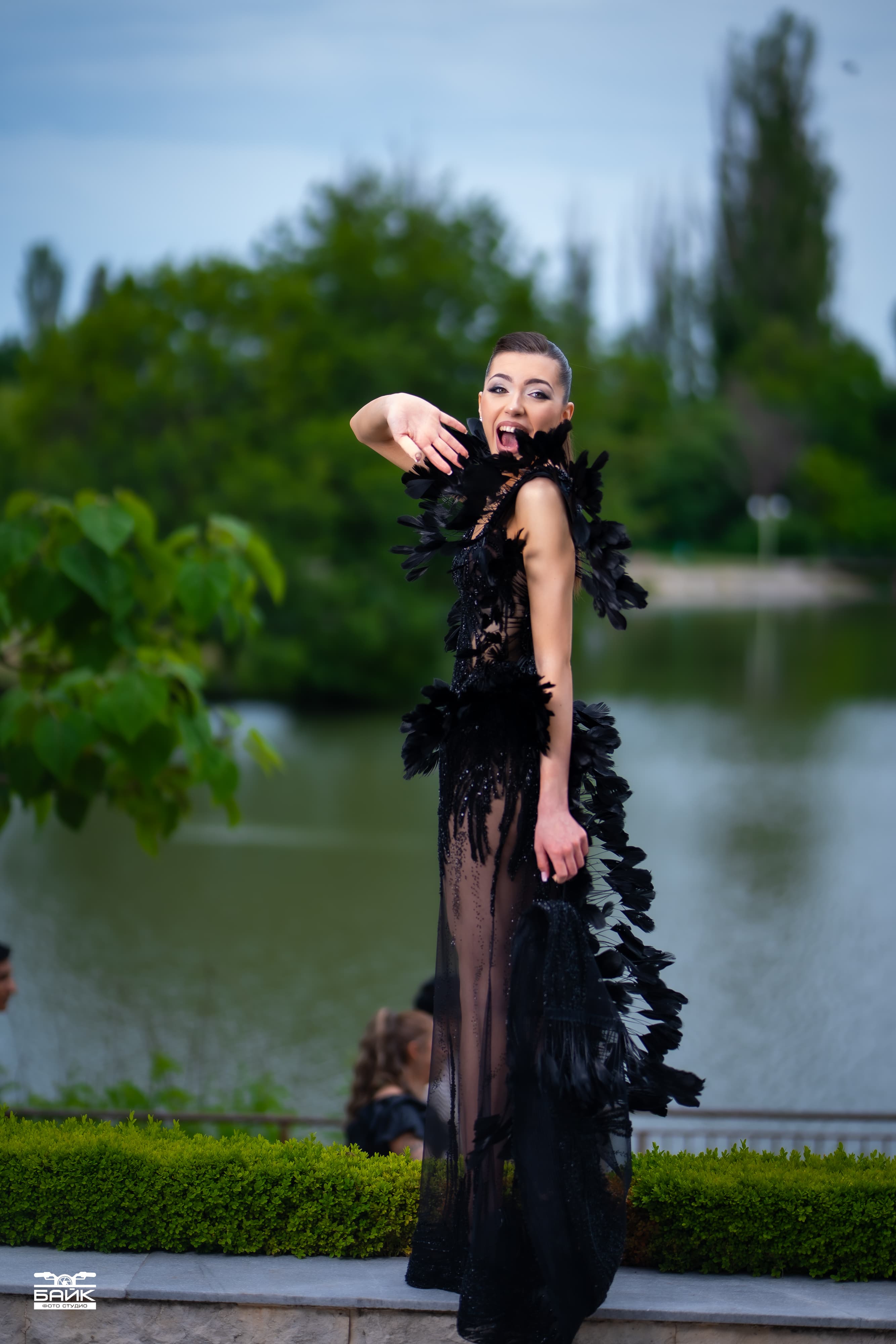 Абитуриентска фотография Стефани 22