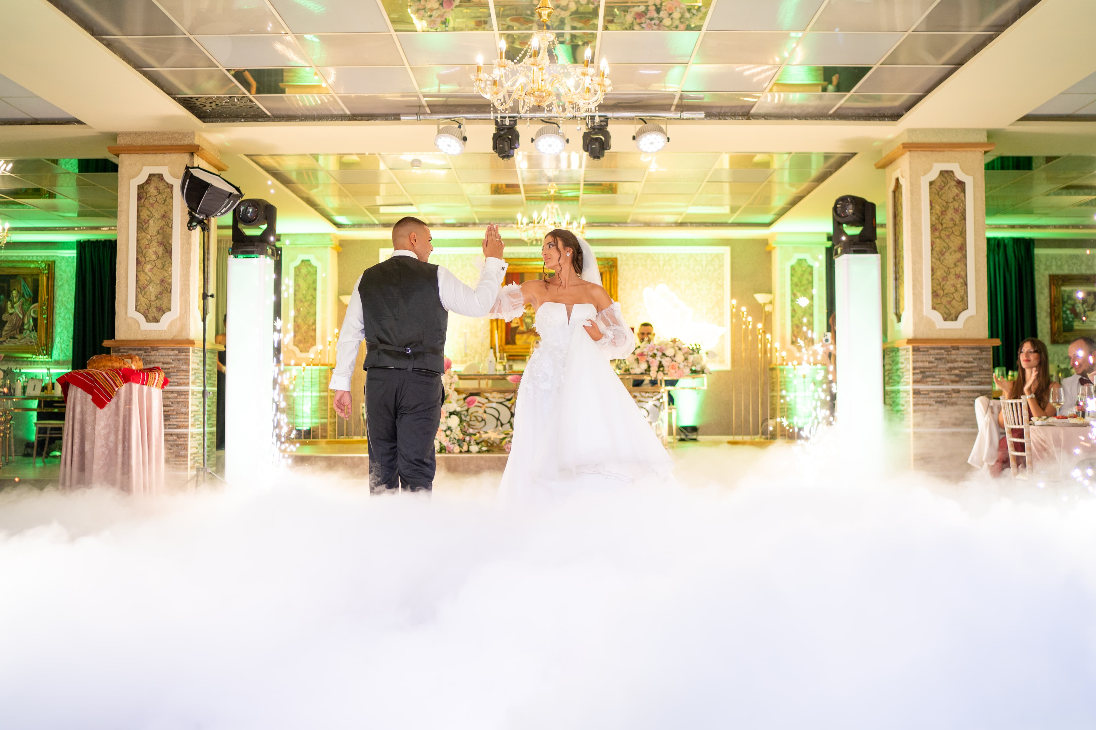 Сватбена фотография Мика и Димитър 40