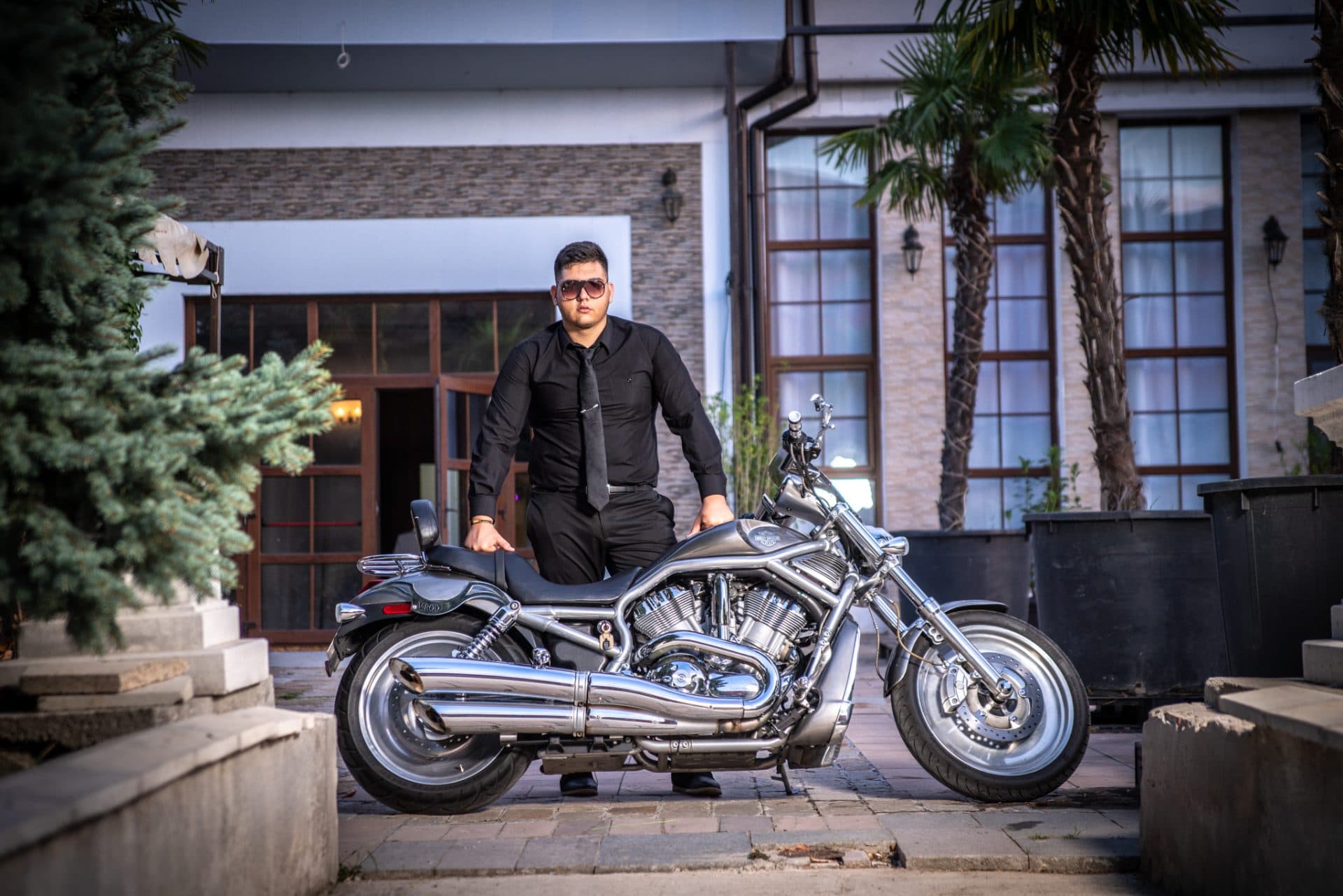 Абитуриентска фотография Християн 13