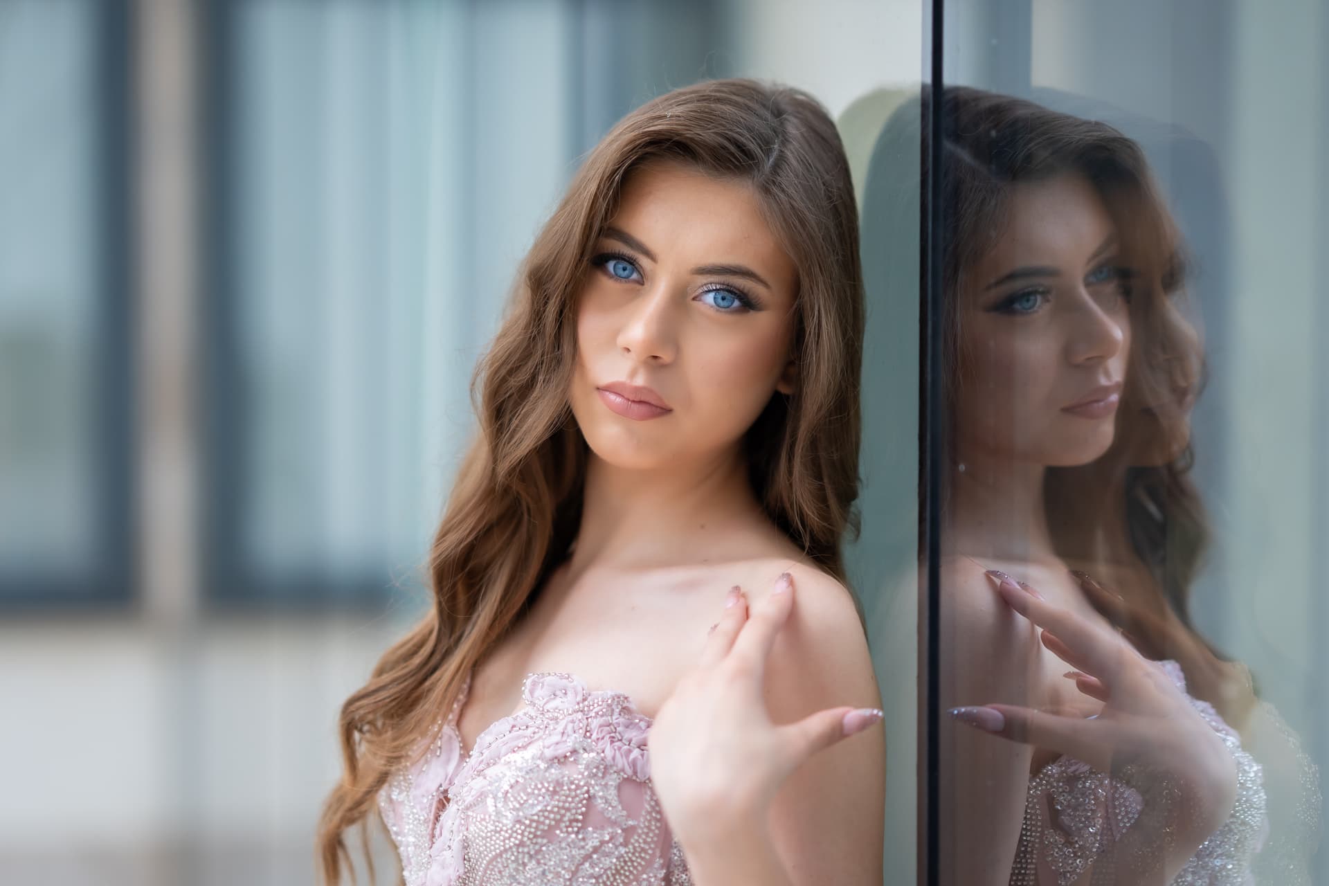 Абитуриентска фотография Лора 14