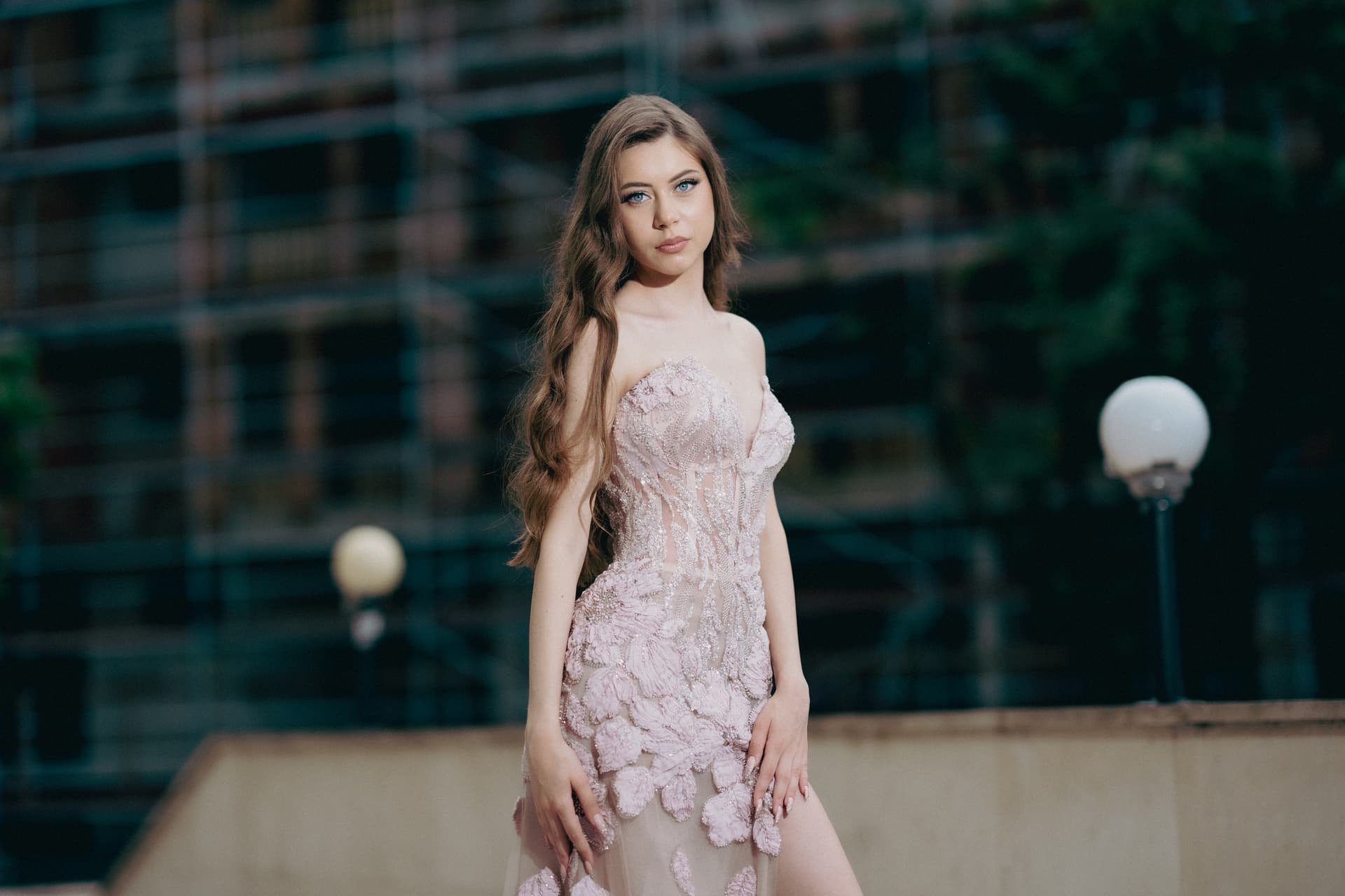 Абитуриентска фотография Лора 7